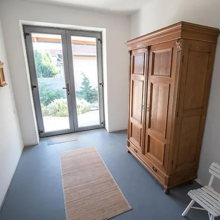 Vamus Vendeg- Es Rendezvenyhaz Guest house Vamosszabadi