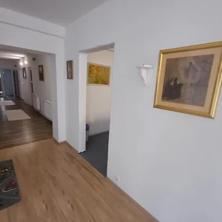 Vamus Vendeg- Es Rendezvenyhaz Pensiune