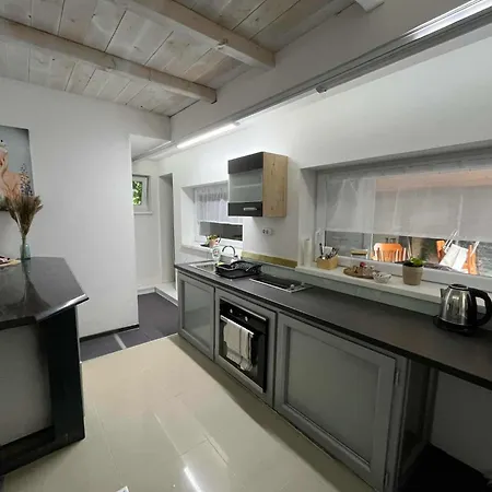 Pensiune Vamus Vendeg- Es Rendezvenyhaz Vámosszabadi